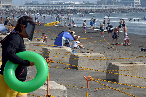 矢寄ヶ浜・西脇海岸 西脇海水浴場 BBQもできる遠浅の牛窓の浜辺