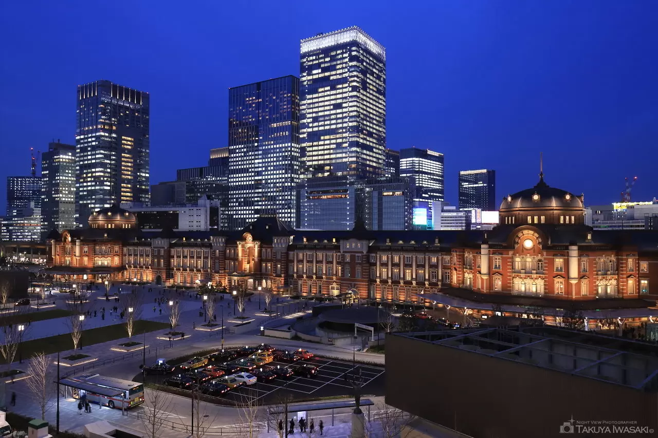 東京駅の夜景 おすすめのデート 撮影スポット -