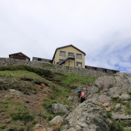 白馬岳から蓮華温泉まで単独テント泊で縦走 ３ 白馬頂上宿舎編図解ひとり登山