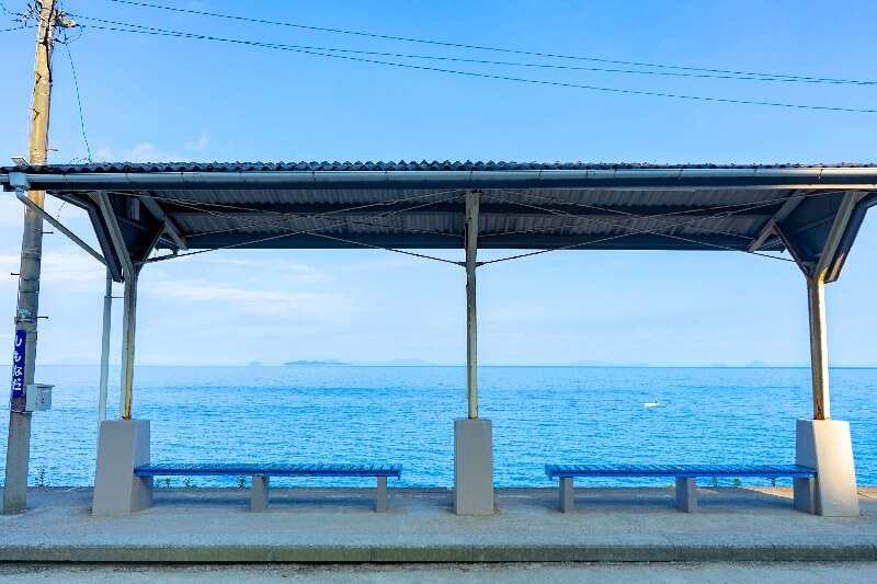 下灘駅海に沈む夕日が見られる秘境駅ってどんなところ！？おさるのカーゴ diary