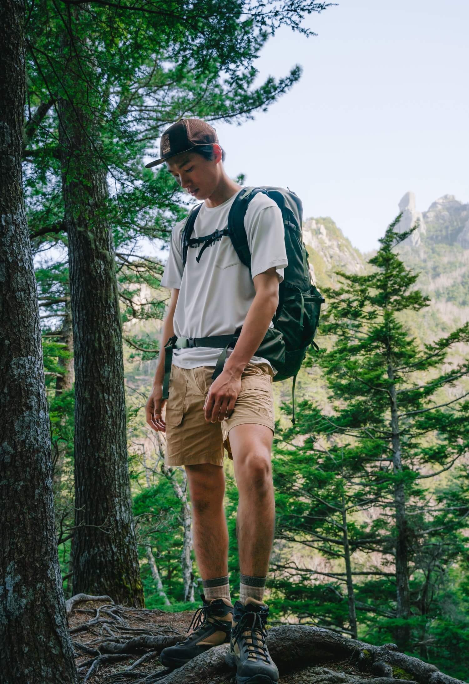 初心者に知って欲しい 登山の服装は春夏秋冬で考える-ポイントを抑えて快適な登山を楽しもう登山の入門・マニュアルハウツー・ヒント山のコト登山・トレラン・山スキーマガジン「山旅旅」