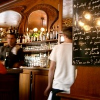 フランス パリ パリで老舗カフェめぐり：文化人に愛された由緒あるカフェのテラス席でスイーツや朝食を楽しもうるるぶ+