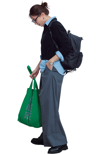 真冬のきれいめコーデにも好相性♡「通勤リュック」5選Oggi.jp