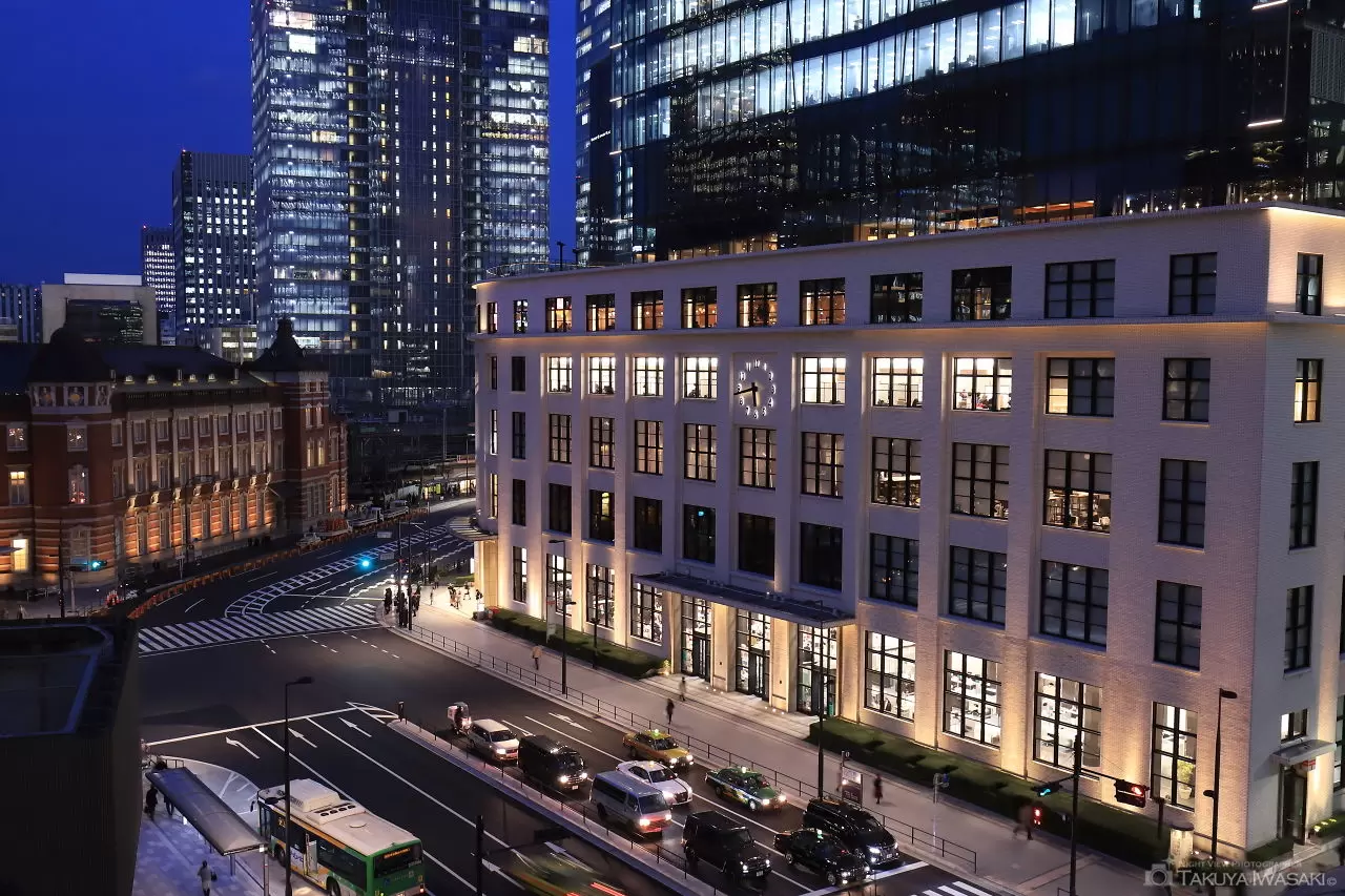 赤レンガの東京駅が真正面に見える穴場！丸ビル展望テラス＆景色ばつぐんのスタバ oto- エキスパート - Yahoo!ニュース