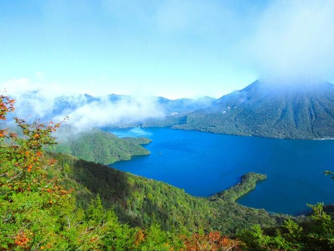 画像・写真：観光ついでに登れる「絶景＆穴場」の山！ 日光「半月山」中禅寺湖のブルーに映える男体山・八丁出島「往復1時間」ハイキング 合計9枚 登山レポートBRAVOMOUNTAIN