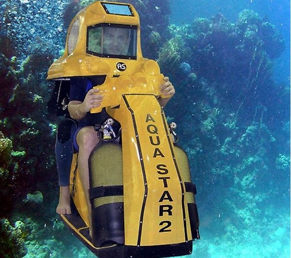 夕暮の海とバイクのヘッドライト3の写真素材15800792- PIXTA