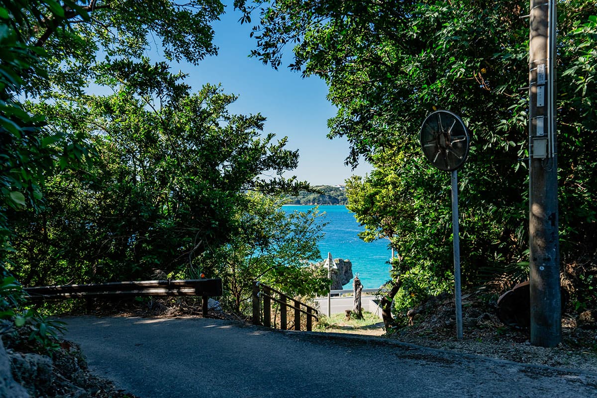 在りし日の島影 34 どこまで変わり行くか目が離せぬ古宇利島