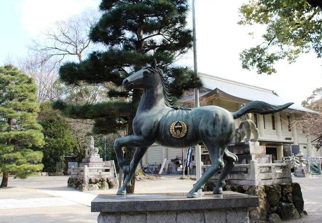 🤍🤍🤍 絶対に行きたかった藤森神社！！御朱印買って宝物殿で鶴丸 写し