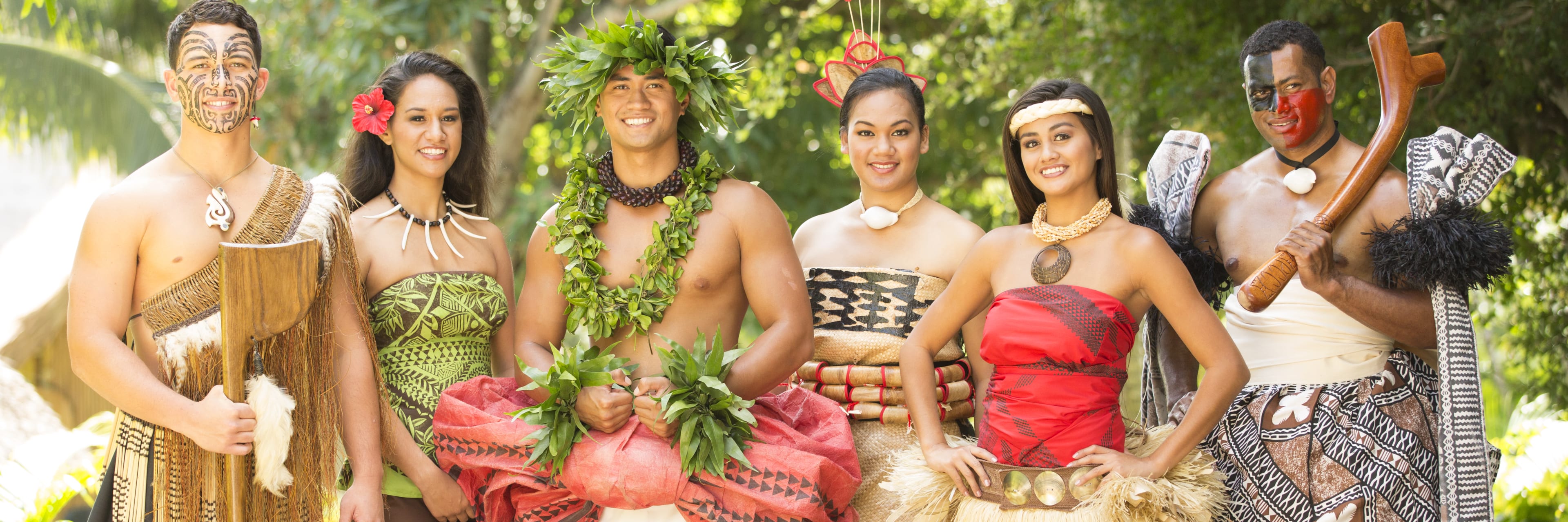 アロハ🤙🏻🌺 ポリネシア・カルチャー・センターで働いている、日本人ツアーガイドをご紹介します！ ポリネシアはどこにあるの？ ポリネシアの文化は一体どんなもの？初めてでも楽しめるかなおまかせください💪🏻✨