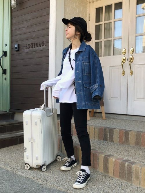 秋はやっぱり スニーカー コーデ特集！カジュアルからきれいめアレンジをご紹介 -