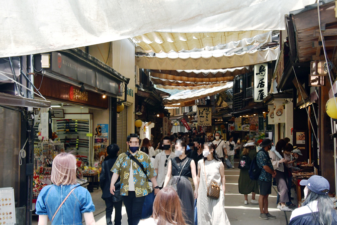 宮島 表参道商店街で食べ歩き : 元