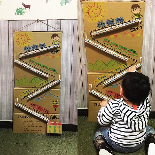 おうち時間が増えて、 夫がすっかり手作りトミカタウンに はまりました🚙 マック、エネオス、空港を作りました！