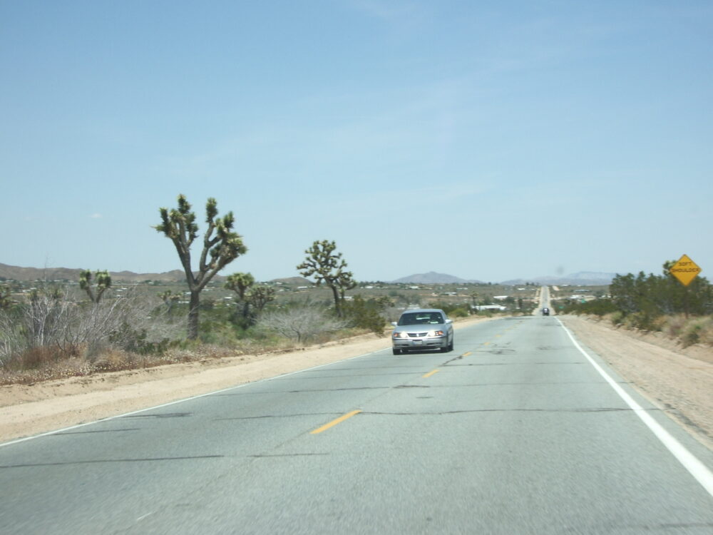 アメリカの西の高速道路。風光明媚なユタ州ハイウェイ 128。米国。の写真素材・画像素材 Image 27395436