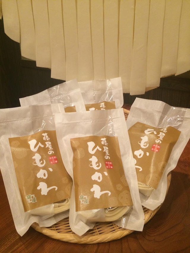 桐生市 丘公園下菓子屋💚娘と懐かしお菓子から最新お菓子まで買ってみる🍭桐生の丘公園から近く動物グッズもあり群馬土産もあり👍お子様連れから大人まで楽しめるバラエティーショップで子供に戻る🤣- YouTube