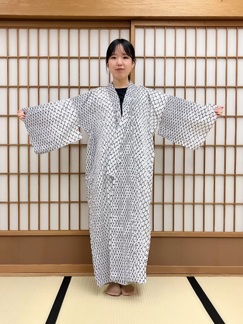 着付け教室、青華が解説。綺麗に見せる温泉浴衣、帯の結び方 – 青華きもの学院