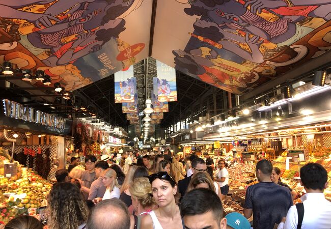 ボケリア市場 サンジョセップ市場 で食べ歩き！バルセロナ市民の台所を巡ろうNicolenaworld