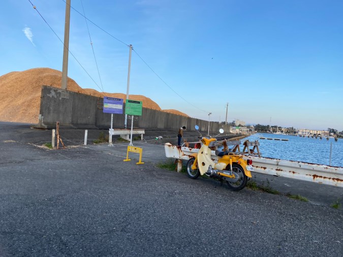 郡家港北側休憩緑地 釣りと車中泊ができる淡路島の穴場