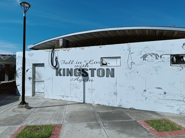 キングストン・キン空港からホテルへの専用送迎トランスファー 2025