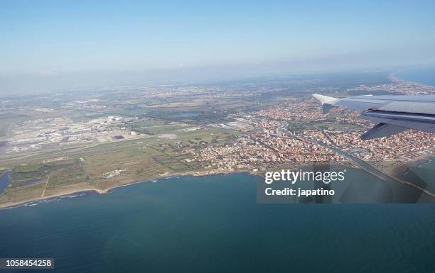 240点を超えるレオナルドダヴィンチ国際空港のストックフォト、写真、そしてロイヤリティフリーの画像 - iStock