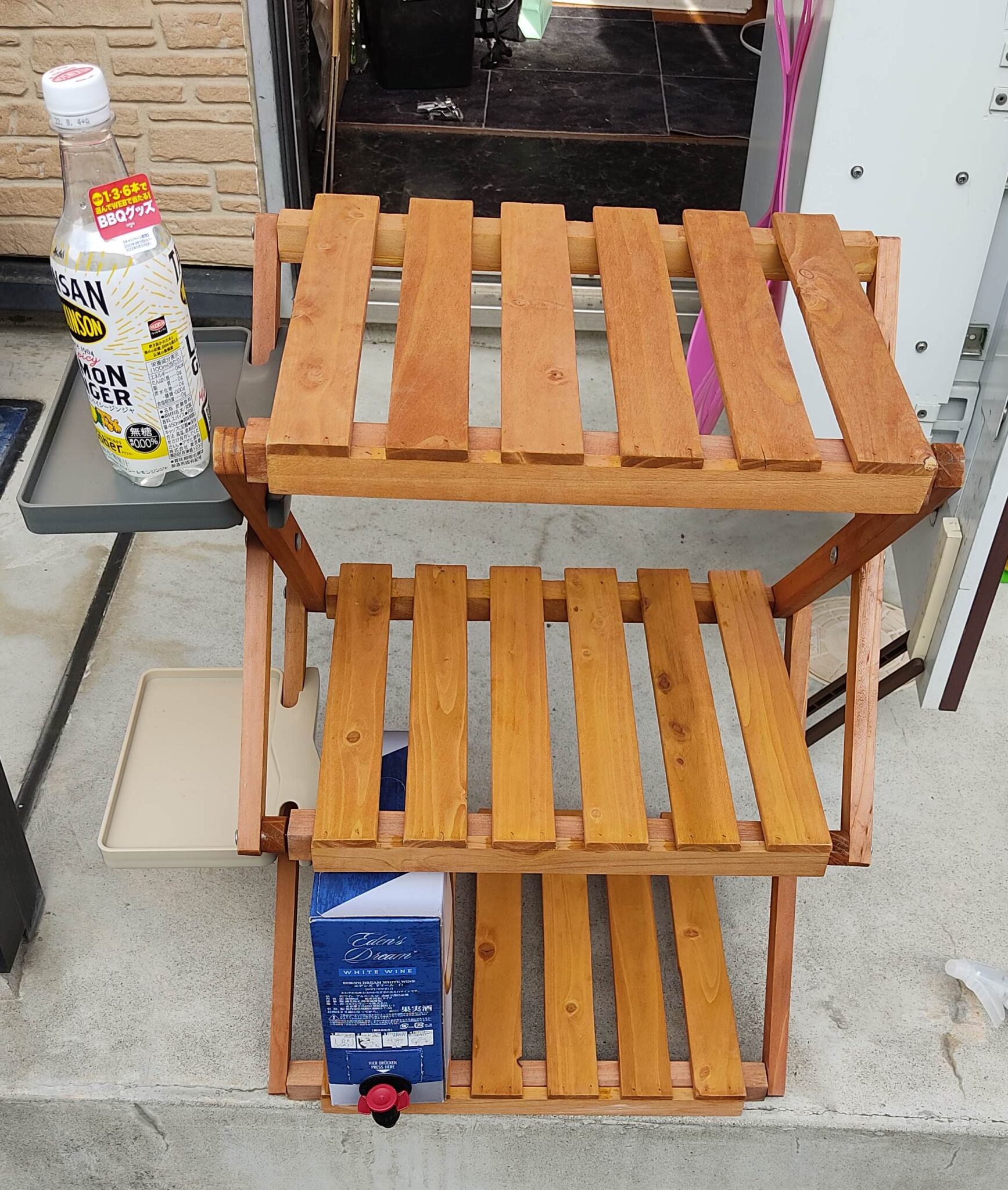 セリアキャンプ道具 2023年春の新作はアウトドアテーブル用ポールがいち推し