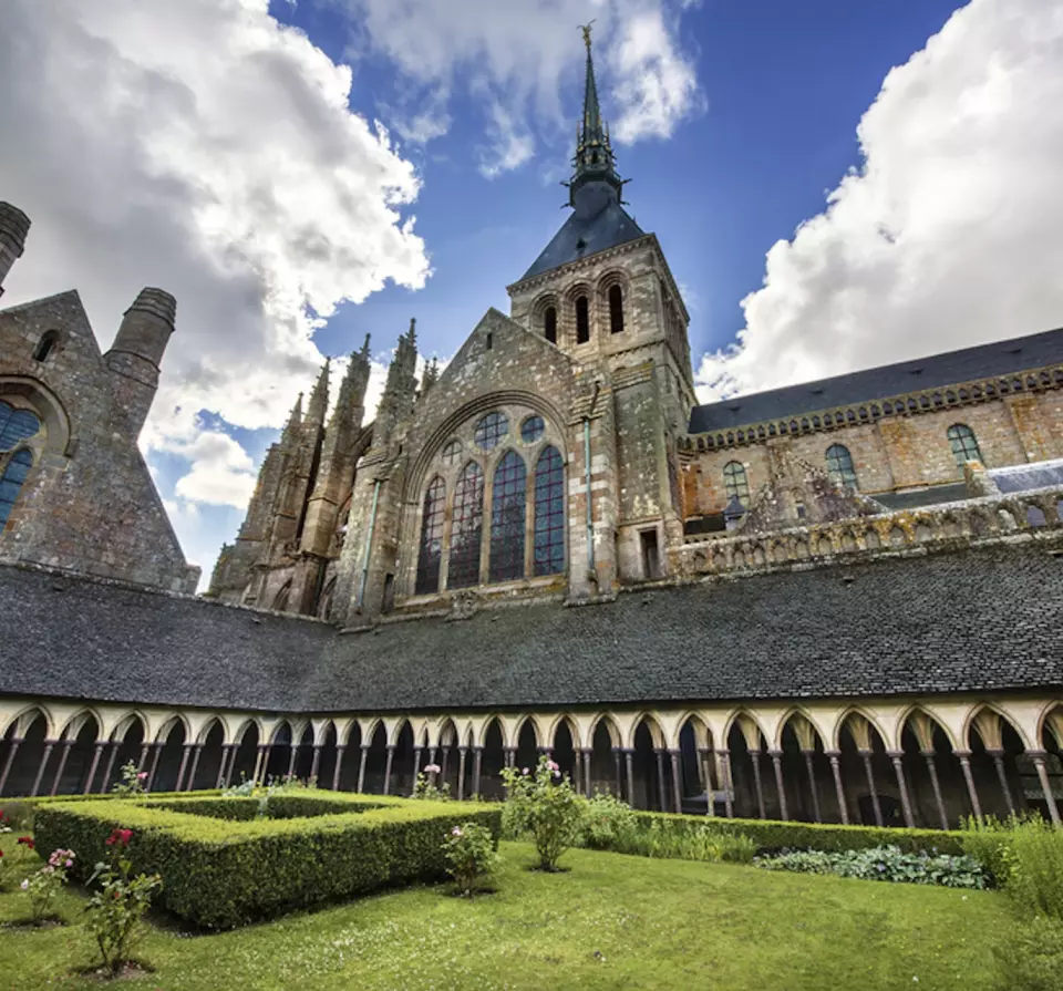 フランス モンサンミッシェル修道院Trip.com モン・サン・ミシェル