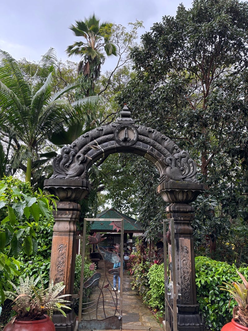 最新 カウアイ ヒンドゥー寺院 -