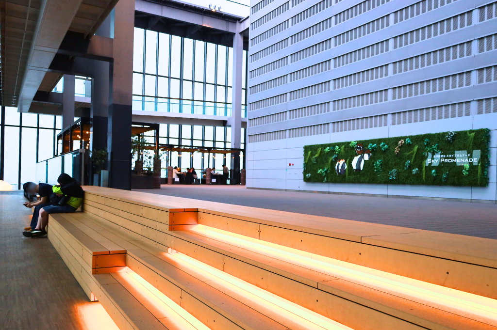 ミッドランドスクエア 屋外展望台 スカイプロムナードイオンマークのカードの優待特典