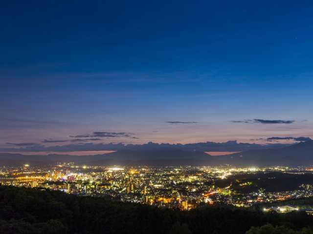 盛岡市 盛岡を一望できる人気スポット！岩山公園には美しい眺めのほかにも、散策を楽しめるスポットがありました。号外NET 盛岡市