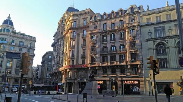 海外旅行、外国、町並み、街並み、アメリカ、自由の女神、モアイ像、都会、ビル、像、海、教会、アルプス、富士山、日本、ピラミッド - イラスト作品紹介イラスト＆写真のストックフォトwaha ワーハ