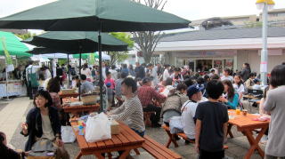 おいしさはそのまま駅前に！「ノースプレインファーム緑園」 - 相鉄線に乗ろう‼