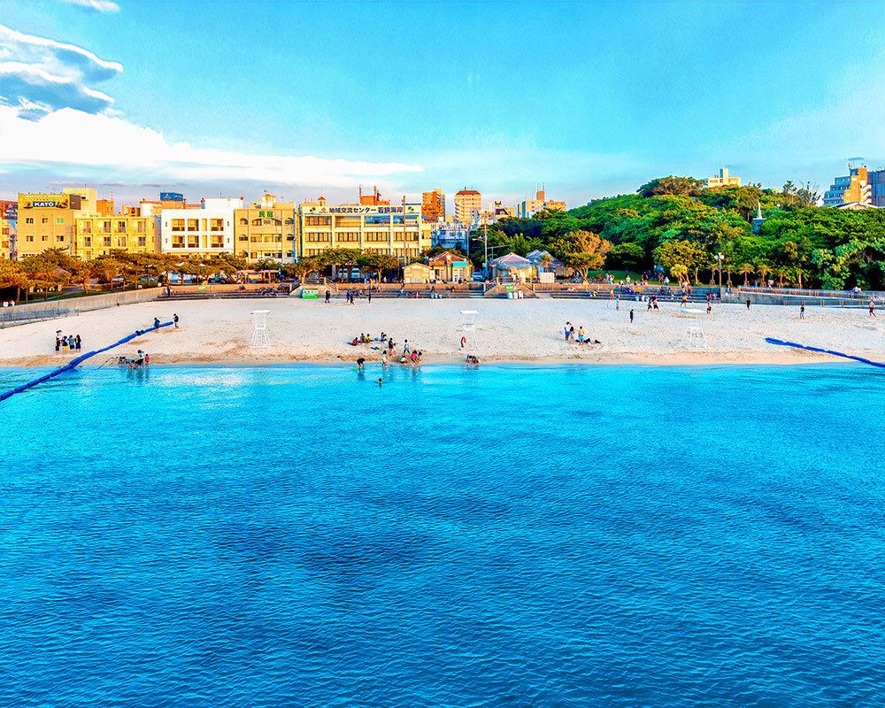 波の上ビーチ 波上宮の麓にあるビーチ今日は何もしたくない沖縄県民