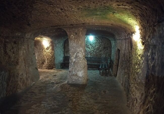 カッパドキアの地下都市とは？謎に包まれた歴史と観光のポイントを解説トルコ旅行・トルコツアー おすすめプラン満載の ターキッシュエア＆トラベル