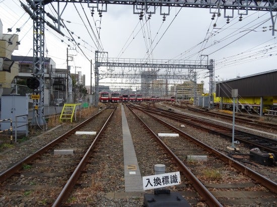 京急本線神奈川新町駅 ホームメイト