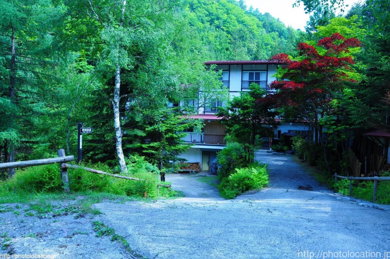 おしどり隠しの滝 – 八ヶ岳をガイドする ハチ旅