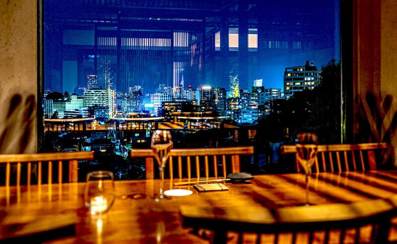 福岡の夜景が見えるレストラン13選！デートや記念日に使えるカップルシート・個室があるお店もはらへり