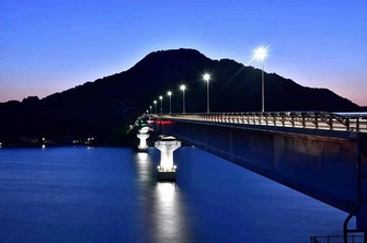 愛媛県宇和島市 夜の九島大橋 写真素材4647851-