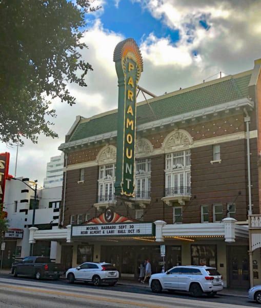 オースティン観光ガイド～定番人気スポットを参考に自分にピッタリの観光プランを立てよう！エクスペディア