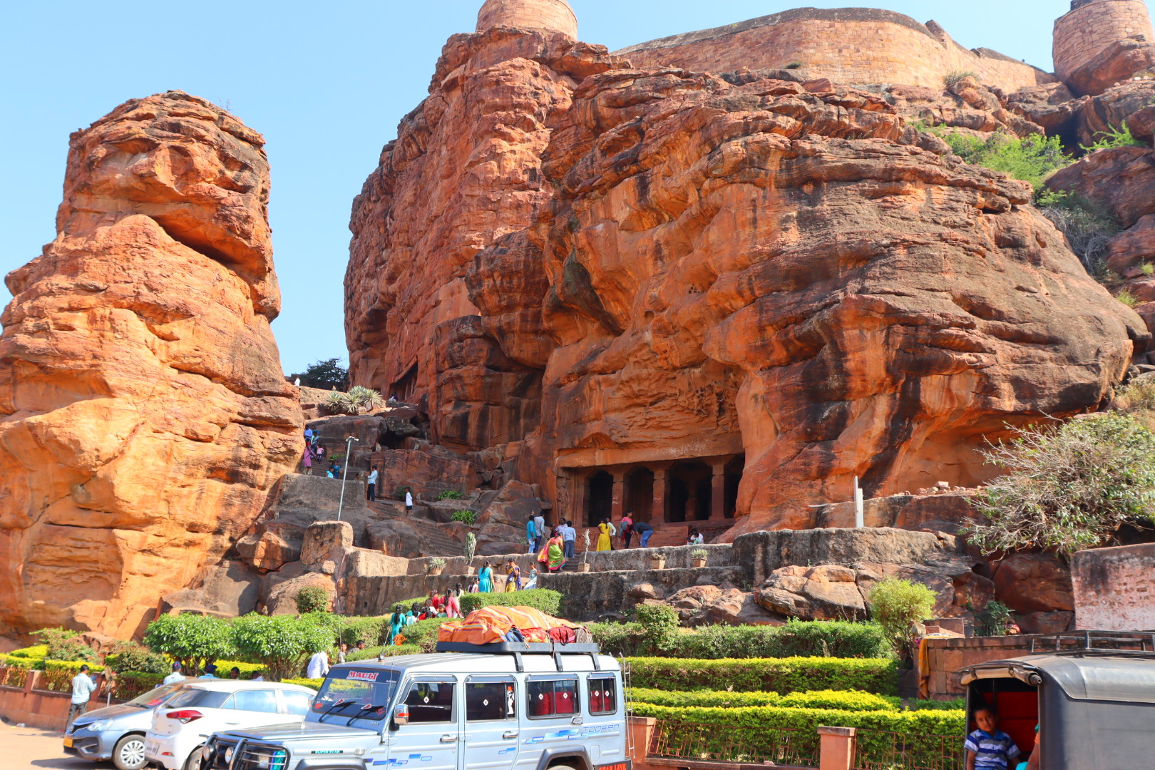 自力でエローラ&アジャンター石窟群へ行く方法 ムンバイ発- ＼旅々海外