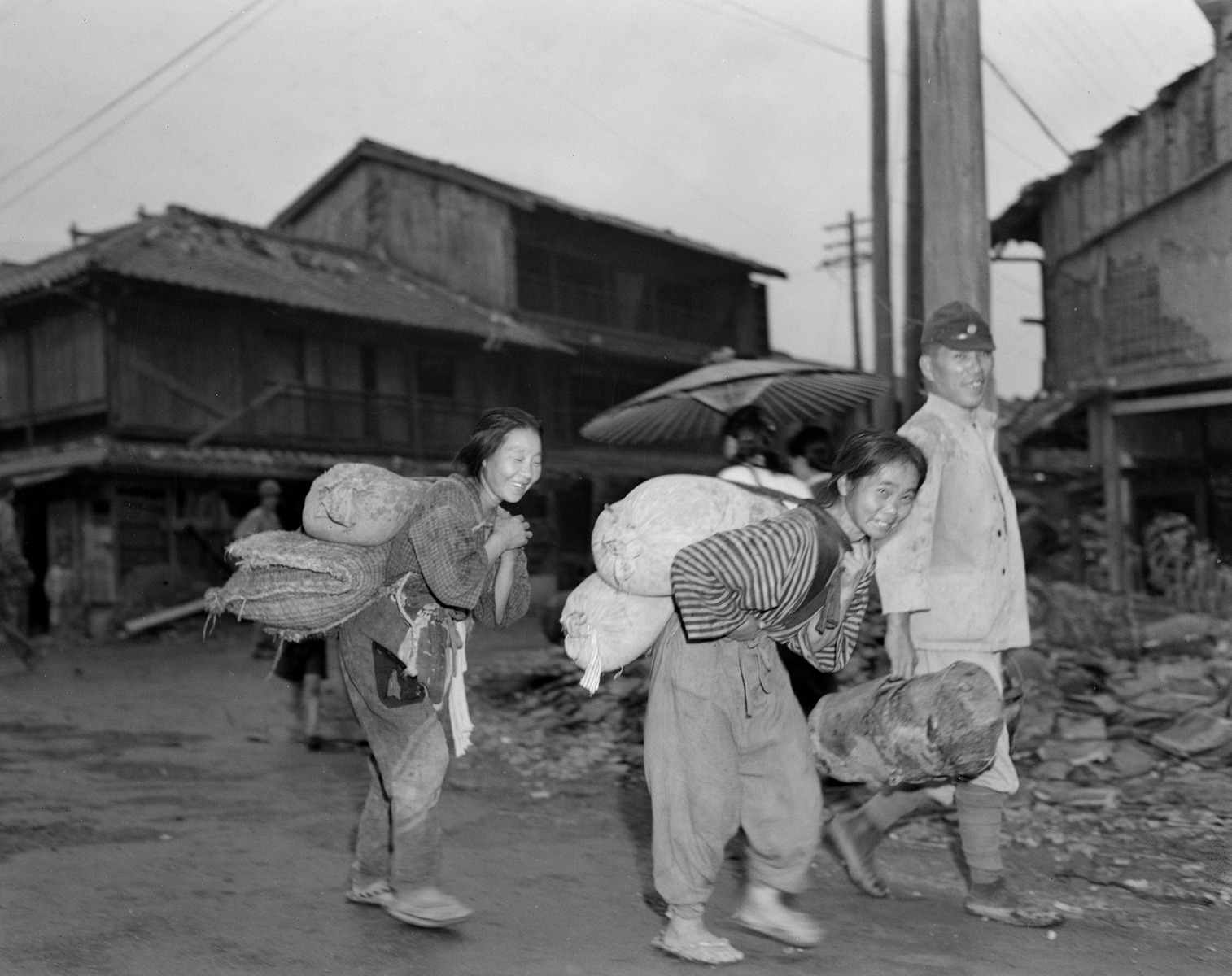 Amazon.co.jp: 超荷重75kg 背負子