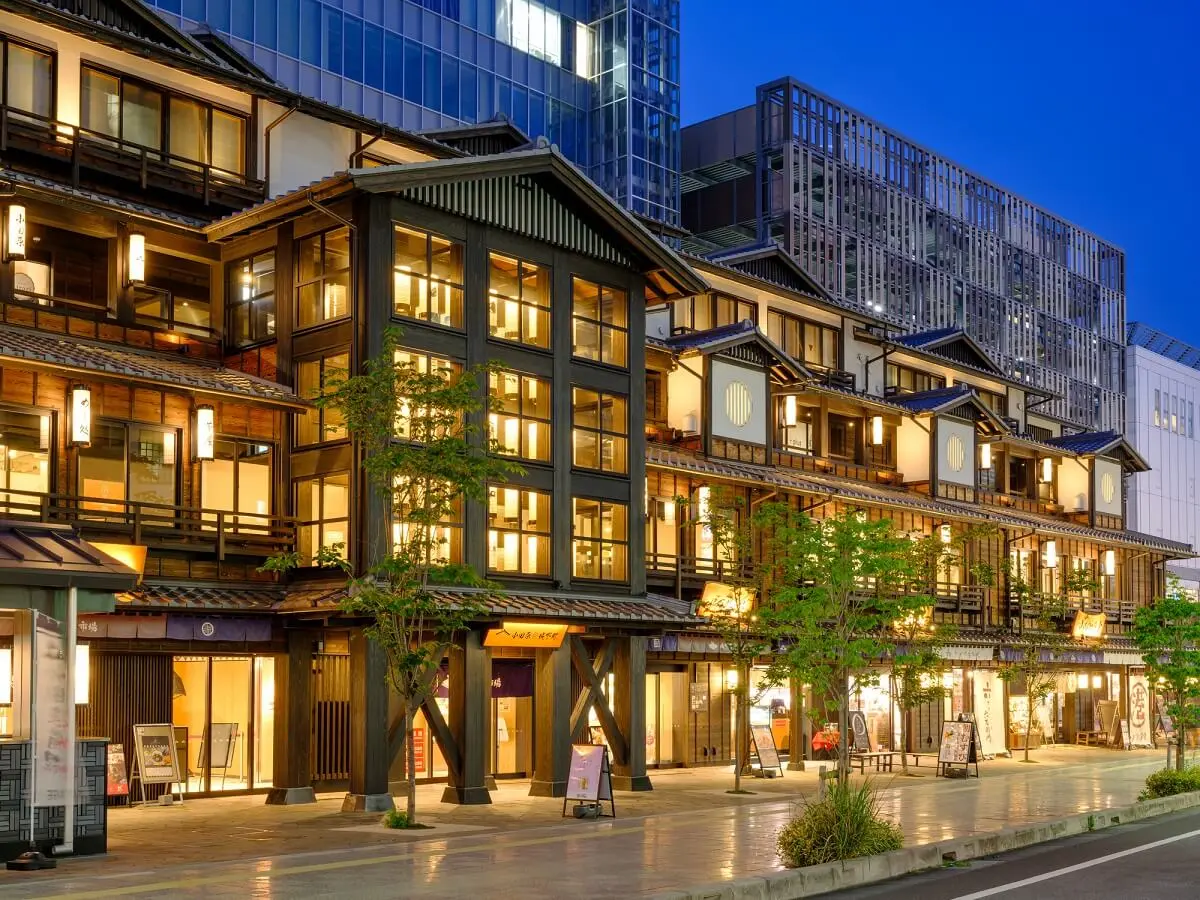 三本珈琲店 ミナカ小田原店三本珈琲株式会社 コーヒーを、どこまでも