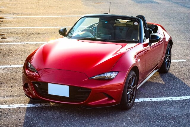 アメ車のクラッシックカーホノルルオートレンタルレンタカーで楽しむハワイレンタカーで会えるハワイの風景ハワイレンタカースタイルハワイの交通ルールレンタカーで行くハワイグルメレンタカーで行くハワイビーチレンタカーで行くハワイショッピング