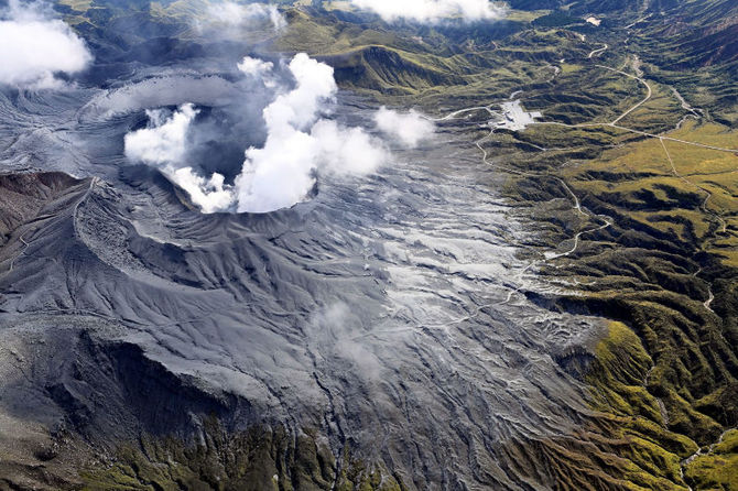 中岳火口 – 阿蘇山の観光ガイド360@旅行ナビ