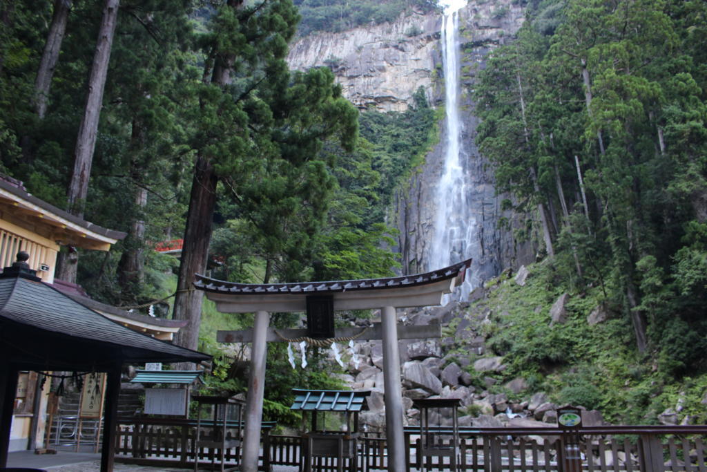 熊野那智大社から那智の滝まで徒歩での所要時間 那智大社～三重塔編きい散歩