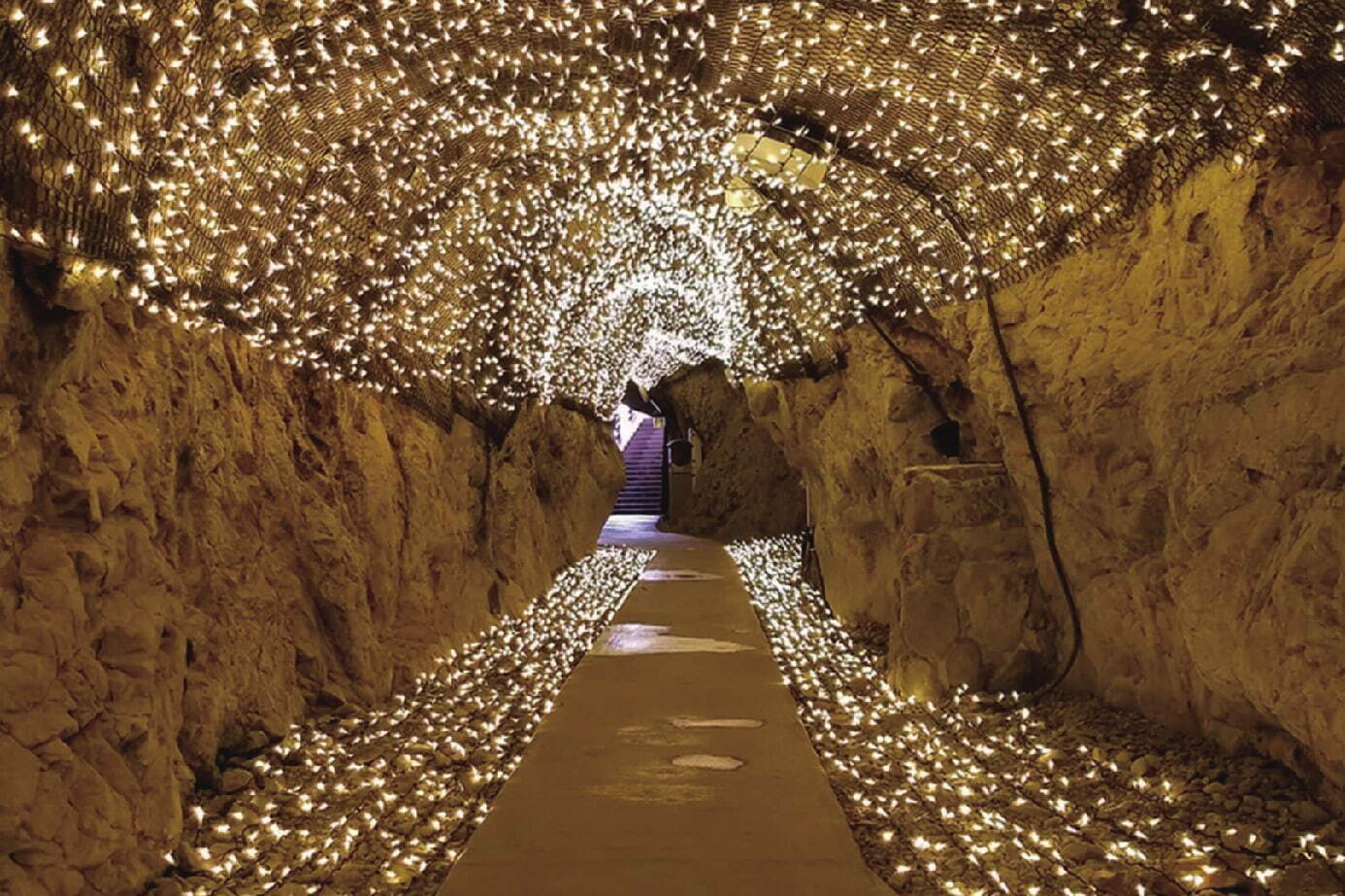 公式 江の島灯籠20251000基の灯籠によるライトアップ