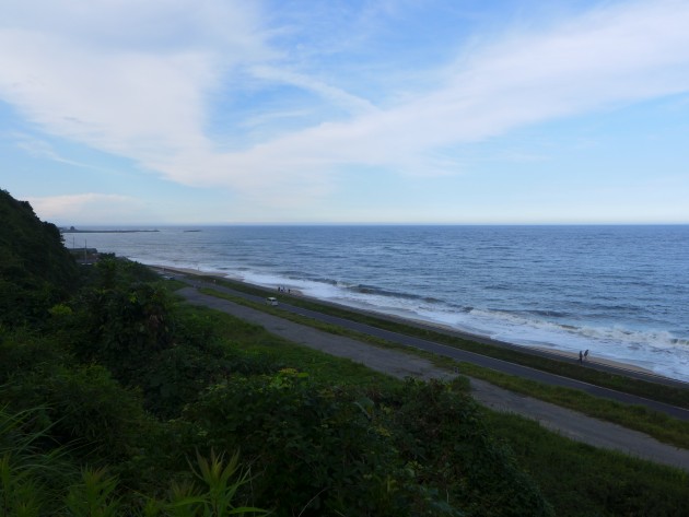 海岸道路の夜明け：日立駅から見た国道6号線バイパスGANREF