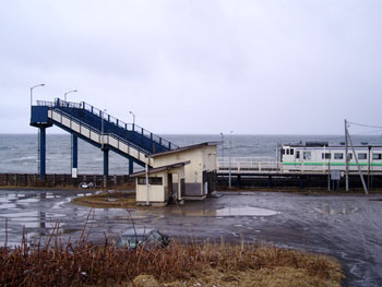 北舟岡駅北海道で一番海に近い駅は絵になる絶景駅 北海道観光スポット- おおむね観光ちゃんねる旅行エンタメ情報サイト