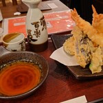 栄 セントラルパーク「下の一色」美味しい海鮮ランチや魚介市場がオープン