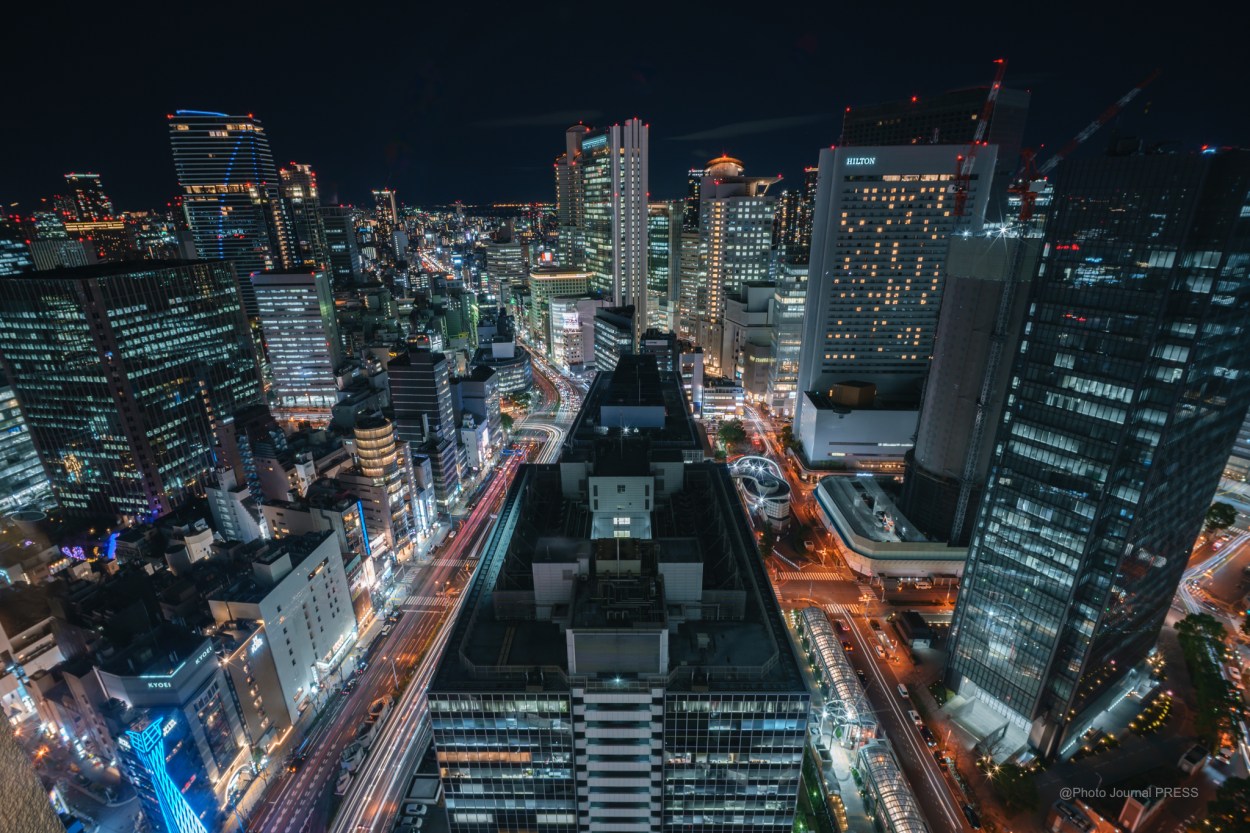 大阪梅田の夜景スポット「阪急グランドビル」夜景写真やアクセスなどを紹介ニシタビ
