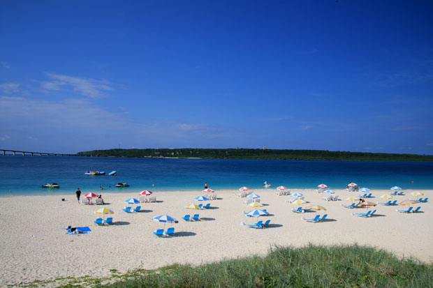 宮古島 与那覇前浜ビーチの楽しみ方！アクティビティ・周辺情報まで完全ガイド宮古島 八重干瀬ツアー専門アクアベース