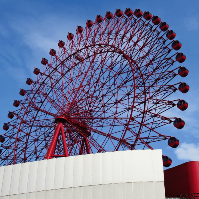 梅田のシンボル・赤い観覧車の裏側に潜入！2022年12月阪急沿線おしらべ係 │ 阪急電鉄株式会社